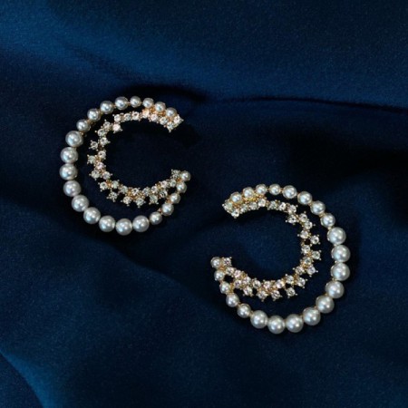ARETES LUNA ARETES LUNA