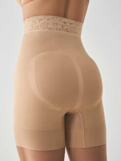 Alternative view of Fanny Short Faja